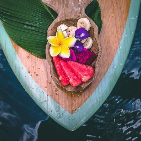 Tanah Lot Seaside Tribe - Boutique Surf Stay & Retreat מראה חיצוני תמונה