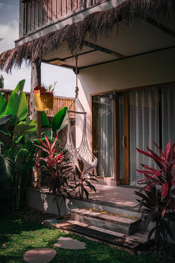 Tanah Lot Seaside Tribe - Boutique Surf Stay & Retreat מראה חיצוני תמונה