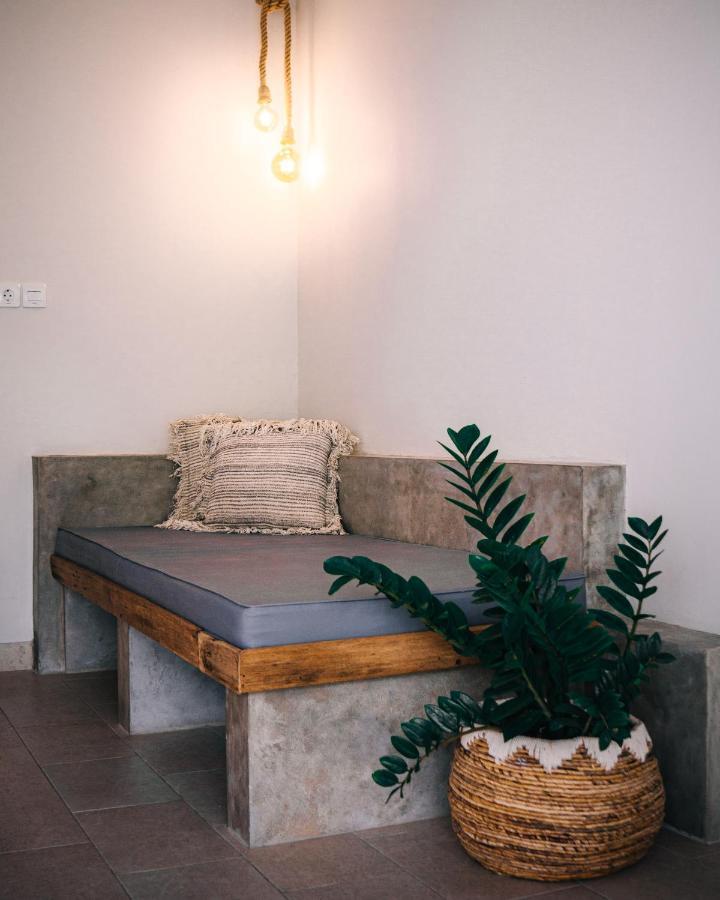 Tanah Lot Seaside Tribe - Boutique Surf Stay & Retreat מראה חיצוני תמונה