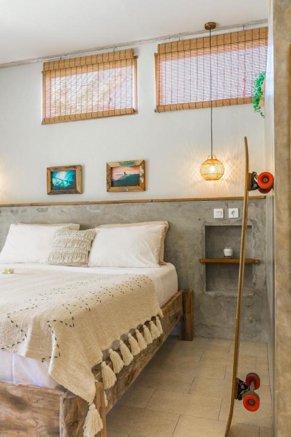 Tanah Lot Seaside Tribe - Boutique Surf Stay & Retreat מראה חיצוני תמונה